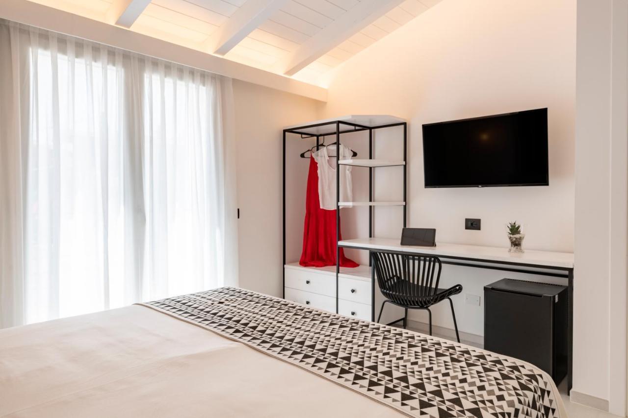 Cara A Bentu - Charming Rooms Tortoli Exterior photo