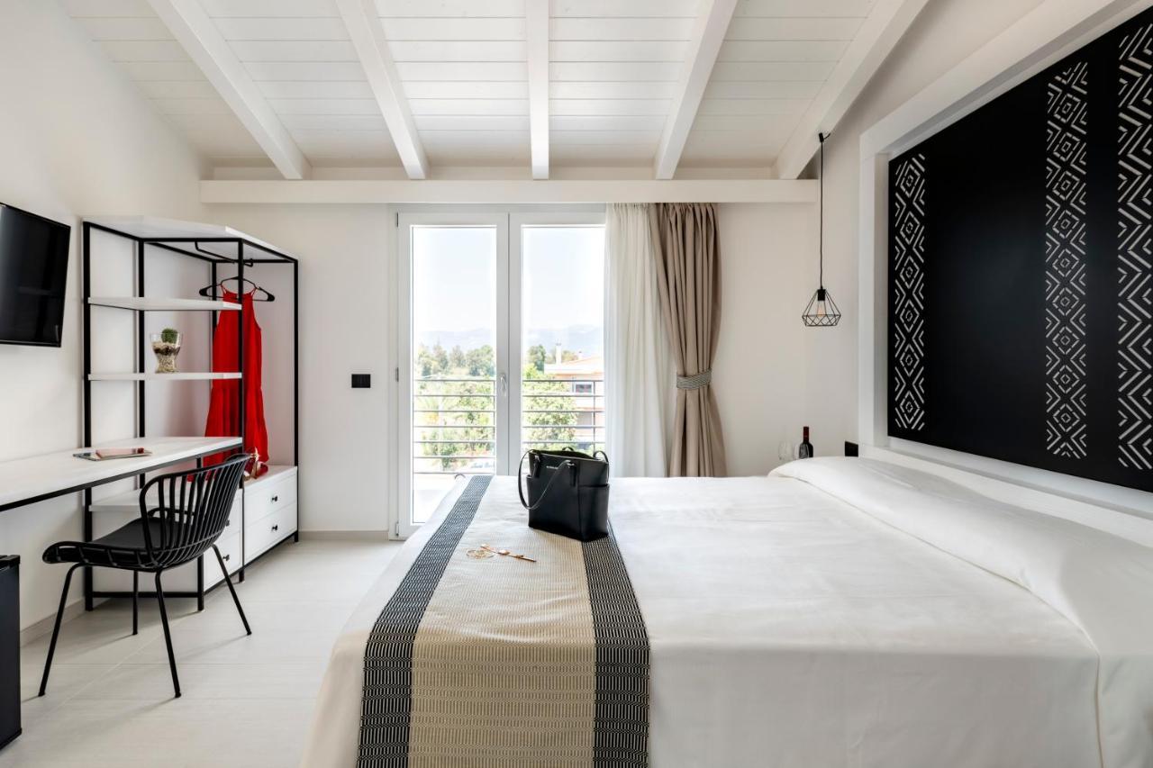 Cara A Bentu - Charming Rooms Tortoli Exterior photo